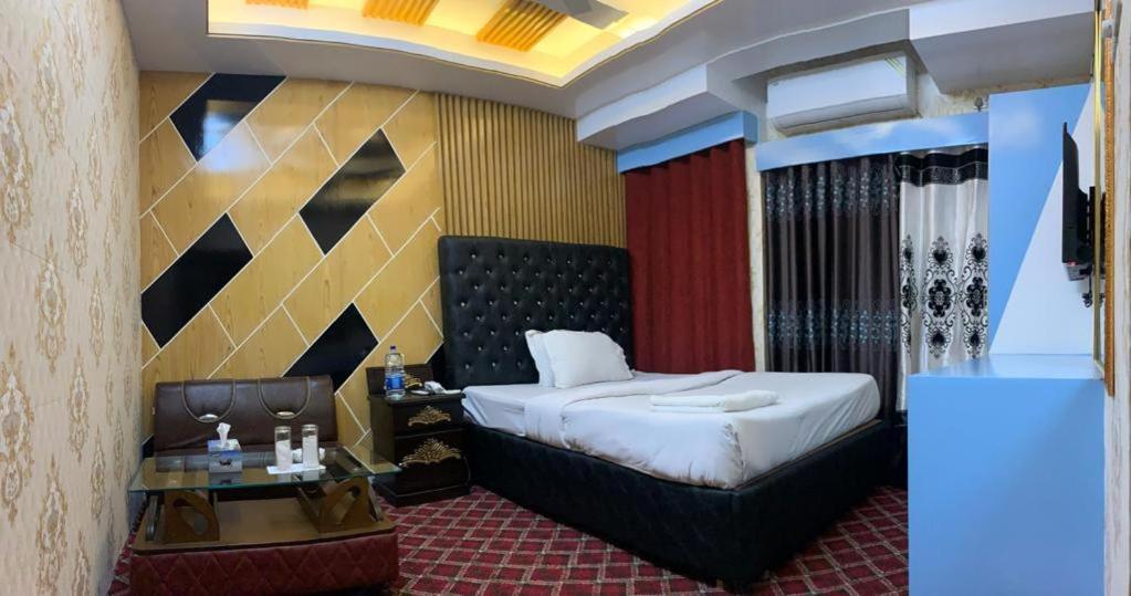 Hotel Blue Bird Ντάκα Δωμάτιο φωτογραφία